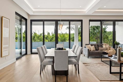 House in Orlando, Florida 5 bedrooms, 562.62 sq.m. № 1541051 - photo 10