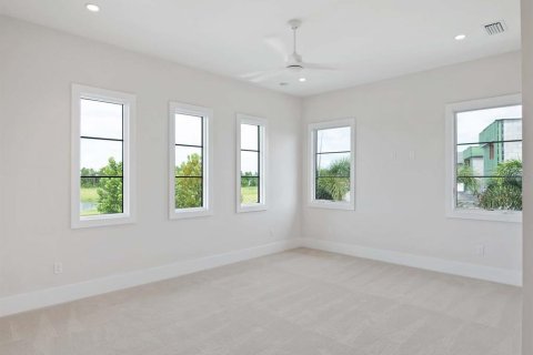 House in Orlando, Florida 5 bedrooms, 562.62 sq.m. № 1541051 - photo 28