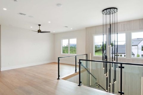 House in Orlando, Florida 5 bedrooms, 562.62 sq.m. № 1541051 - photo 23