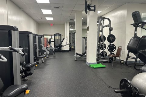 Copropriété à louer à Hollywood, Floride: 1 chambre, 83.61 m2 № 2010156 - photo 24