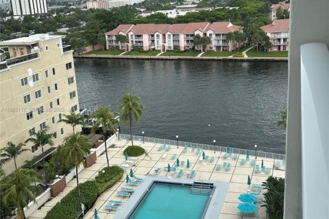 Condo in Hollywood, Florida, 1 bedroom  № 2010156