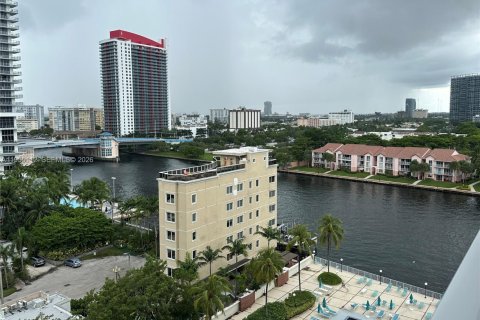 Copropriété à louer à Hollywood, Floride: 1 chambre, 83.61 m2 № 2010156 - photo 19