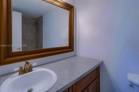Copropriété à louer à Hollywood, Floride: 1 chambre, 83.61 m2 № 2010156 - photo 16