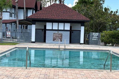 Condo in Orlando, Florida, 2 bedrooms № 2117384 - photo 3