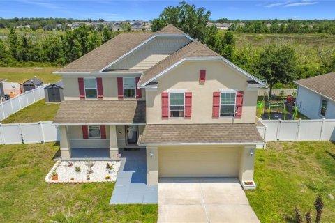 House in Mascotte, Florida 5 bedrooms, 277.78 sq.m. № 2212987 - photo 6