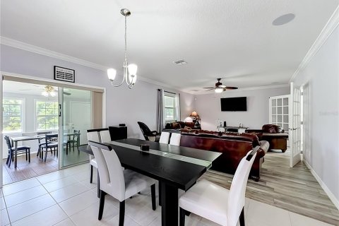 House in Mascotte, Florida 5 bedrooms, 277.78 sq.m. № 2212987 - photo 26