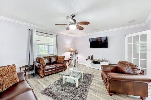 House in Mascotte, Florida 5 bedrooms, 277.78 sq.m. № 2212987 - photo 22