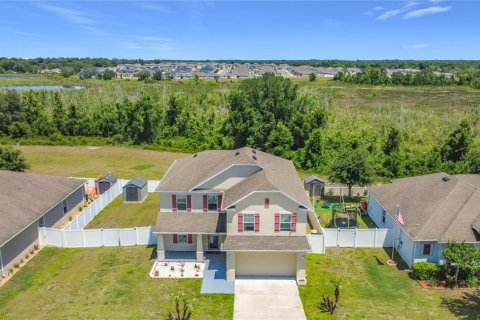 House in Mascotte, Florida 5 bedrooms, 277.78 sq.m. № 2212987 - photo 4