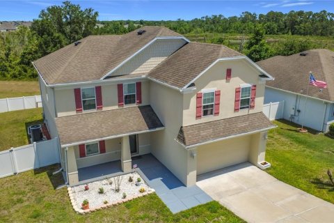 House in Mascotte, Florida 5 bedrooms, 277.78 sq.m. № 2212987 - photo 7