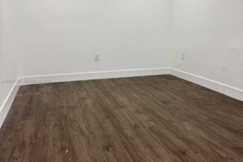 House in Miramar, Florida 1 bedroom, 83.61 sq.m. № 2181757 - photo 8