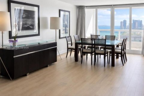 Снять в аренду кондоминиум в Майами, Флорида 2 спальни, 140.19м2, № 2050100 - фото 3