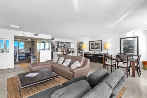 Снять в аренду кондоминиум в Майами, Флорида 2 спальни, 140.19м2, № 2050100 - фото 5