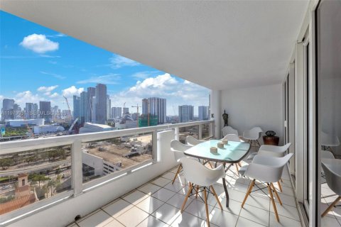 Снять в аренду кондоминиум в Майами, Флорида 2 спальни, 140.19м2, № 2050100 - фото 19