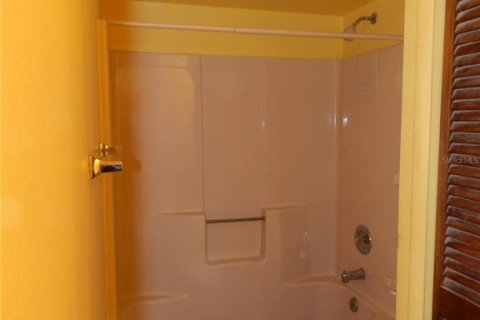 Casa en venta en Kissimmee, Florida, 3 dormitorios, 118.17 m2 № 1915226 - foto 11