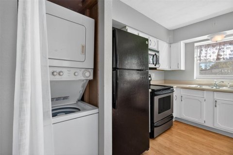 Villa ou maison à vendre à Saint Petersburg, Floride: 1 chambre, 75.16 m2 № 2144888 - photo 10