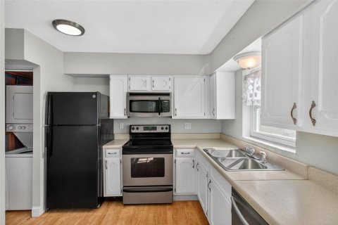 Villa ou maison à vendre à Saint Petersburg, Floride: 1 chambre, 75.16 m2 № 2144888 - photo 9