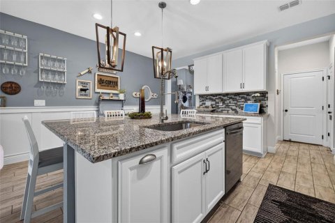 Touwnhouse à vendre à Tampa, Floride: 3 chambres, 159.42 m2 № 2203891 - photo 7