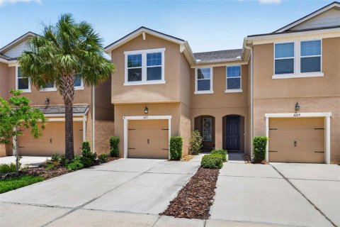 Touwnhouse à vendre à Tampa, Floride: 3 chambres, 159.42 m2 № 2203891 - photo 2