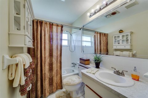 Villa ou maison à vendre à Pinellas Park, Floride: 2 chambres, 118.54 m2 № 1870550 - photo 28