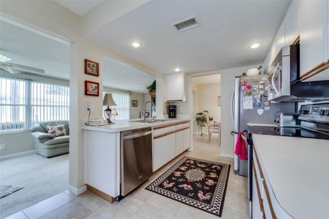 Villa ou maison à vendre à Pinellas Park, Floride: 2 chambres, 118.54 m2 № 1870550 - photo 11