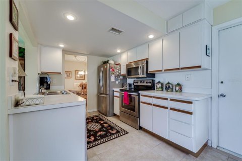 Villa ou maison à vendre à Pinellas Park, Floride: 2 chambres, 118.54 m2 № 1870550 - photo 16