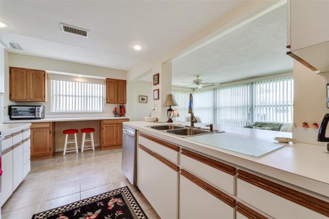 Villa ou maison à vendre à Pinellas Park, Floride: 2 chambres, 118.54 m2 № 1870550 - photo 13
