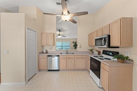 House in Orlando, Florida 3 bedrooms, 132.57 sq.m. № 1685102 - photo 8