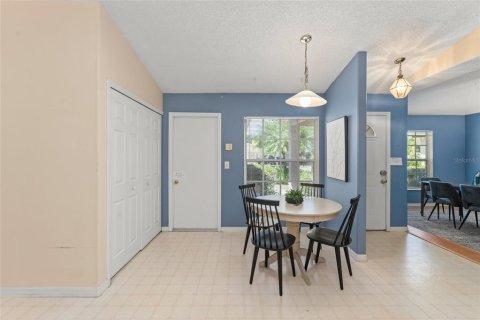 House in Orlando, Florida 3 bedrooms, 132.57 sq.m. № 1685102 - photo 12