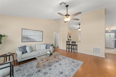 House in Orlando, Florida 3 bedrooms, 132.57 sq.m. № 1685102 - photo 16