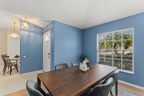 House in Orlando, Florida 3 bedrooms, 132.57 sq.m. № 1685102 - photo 4