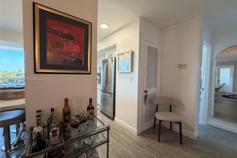 Condo in Fort Lauderdale, Florida, 2 bedrooms  № 2044407 - photo 27