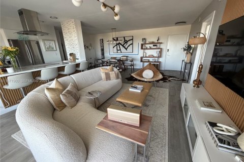 Condo in Fort Lauderdale, Florida, 2 bedrooms  № 2044407 - photo 15