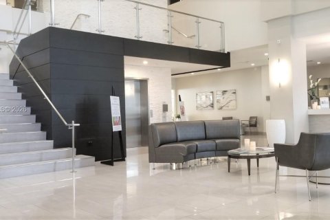 Condo in Aventura, Florida, 3 bedrooms  № 2018590 - photo 19