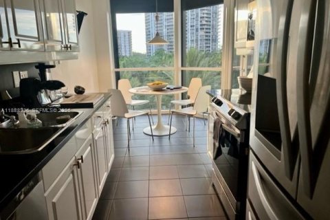 Condo in Aventura, Florida, 3 bedrooms  № 2018590 - photo 5