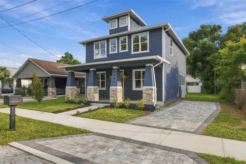 Casa en venta en Tampa, Florida, 4 dormitorios, 191.38 m2 № 2406669 - foto 2