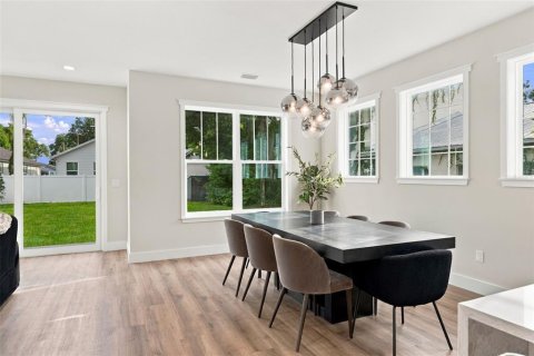 Casa en venta en Tampa, Florida, 4 dormitorios, 191.38 m2 № 2406669 - foto 15