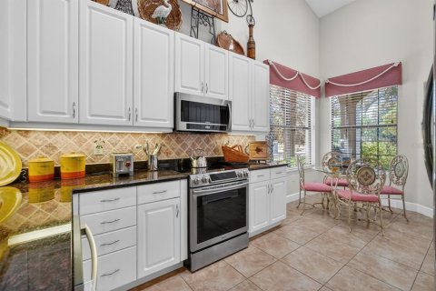 Townhouse in Palm Coast, Florida 2 bedrooms, 204.48 sq.m. № 2209212 - photo 10