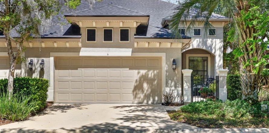 Townhouse in Palm Coast, Florida 2 bedrooms, 204.48 sq.m. № 2209212