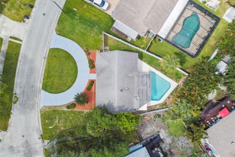 Casa en venta en Saint Petersburg, Florida, 3 dormitorios, 121.52 m2 № 1563377 - foto 2