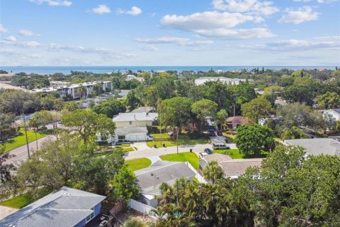 Casa en venta en Saint Petersburg, Florida, 3 dormitorios, 121.52 m2 № 1563377 - foto 4