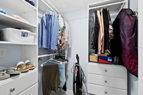 House in Longboat Key, Florida 3 bedrooms, 156.82 sq.m. № 1520615 - photo 13