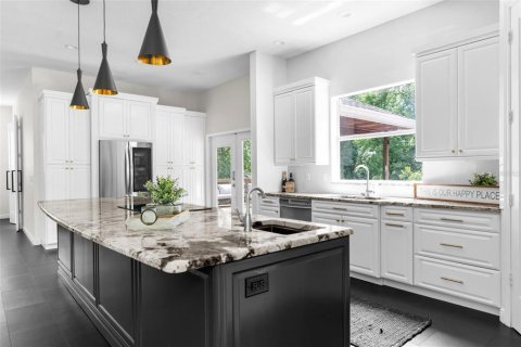 Casa en venta en Brooksville, Florida, 2 dormitorios, 297.29 m2 № 1799725 - foto 28