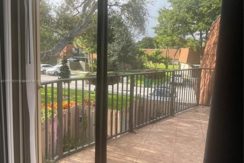 Townhouse in Davie, Florida 3 bedrooms, 151.24 sq.m. № 1729473 - photo 12