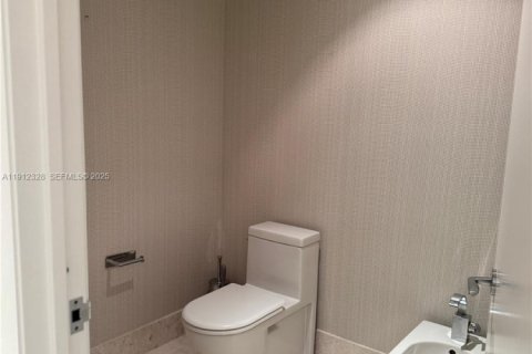Copropriété à vendre à Sunny Isles Beach, Floride: 3 chambres, 179.58 m2 № 1976637 - photo 19