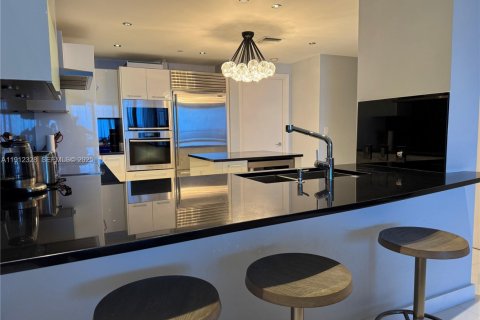 Copropriété à vendre à Sunny Isles Beach, Floride: 3 chambres, 179.58 m2 № 1976637 - photo 11