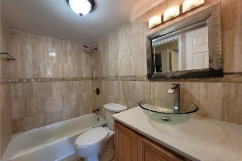 Condominio en venta en North Miami Beach, Florida, 1 dormitorio, 75.44 m2 № 2001514 - foto 9