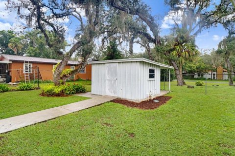 House in Temple Terrace, Florida 3 bedrooms, 173.17 sq.m. № 2406722 - photo 28