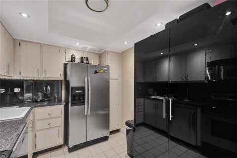 Купить кондоминиум в Авентура, Флорида 2 спальни, 100.06м2, № 1788356 - фото 6