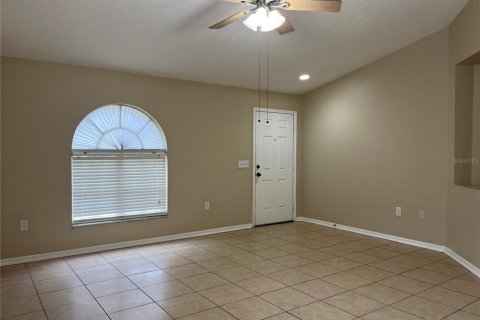 Villa ou maison à louer à Seffner, Floride: 3 chambres, 116.13 m2 № 2408053 - photo 4