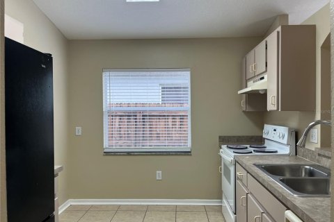 Villa ou maison à louer à Seffner, Floride: 3 chambres, 116.13 m2 № 2408053 - photo 6